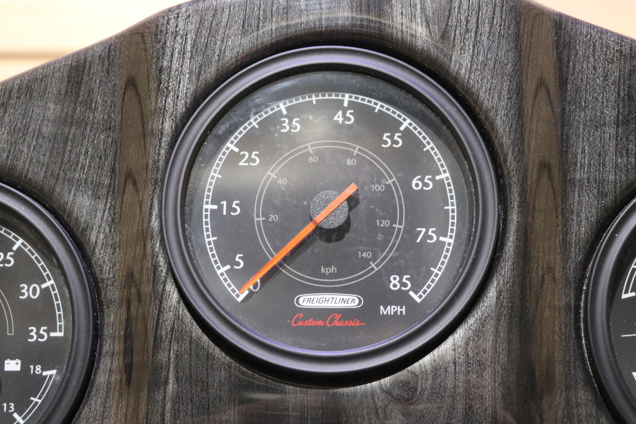 USED COMPLETE FREIGHTLINER DASH GAUGE CLUSTER RV/MOTORHOME PARTS FOR SALE RV Components 