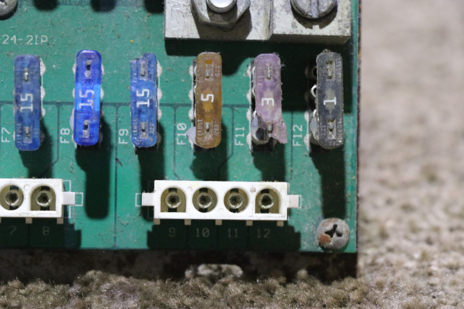 USED KIB FUSE PANEL 16616257 RV/MOTORHOME PARTS FOR SALE RV Components 