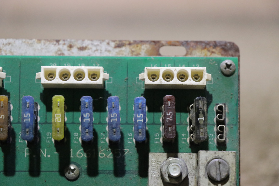 USED KIB FUSE PANEL 16616257 RV/MOTORHOME PARTS FOR SALE RV Components 