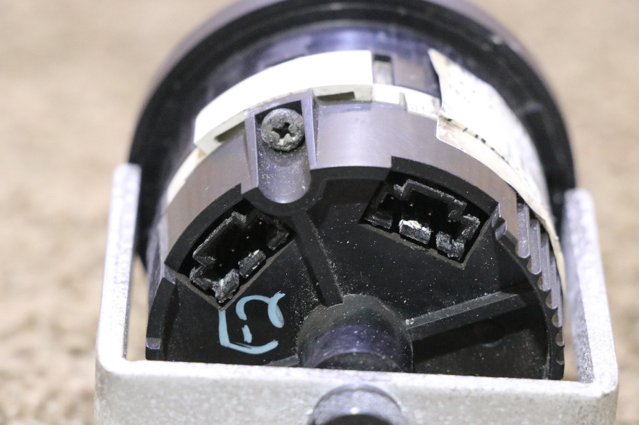 USED RV W22-00005-017 OIL PRESS DASH GAUGE FOR SALE RV Components 