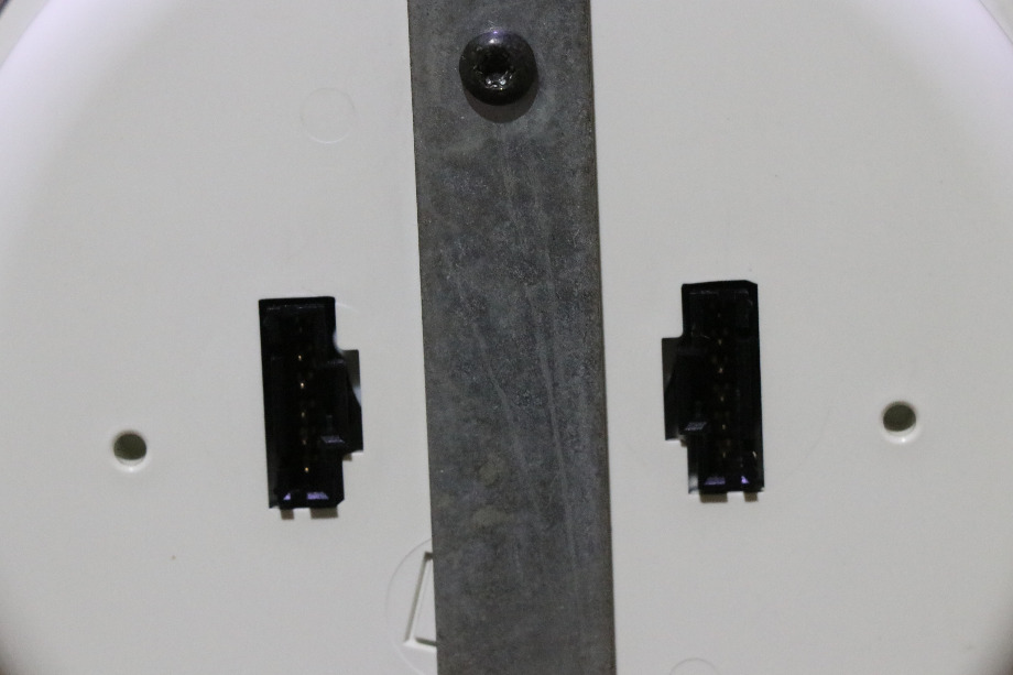 USED RV/MOTORHOME SPARTAN 3 IN 1 TACH / OIL / TEMP DASH GAUGE 00041318 FOR SALE RV Components 