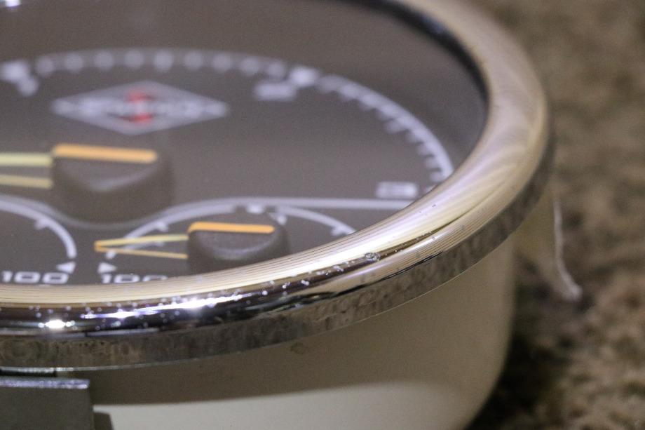 USED RV/MOTORHOME SPARTAN 3 IN 1 TACH / OIL / TEMP DASH GAUGE 00041318 FOR SALE RV Components 