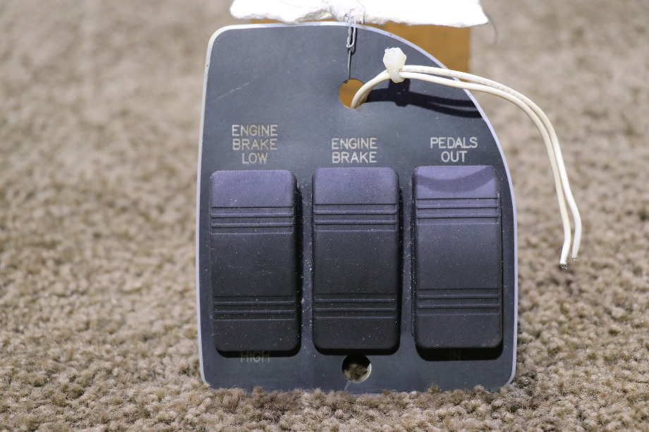 USED MOTORHOME ENGINE / ENGINE / PEDAL 3 SWITCH PANEL FOR SALE RV Components 