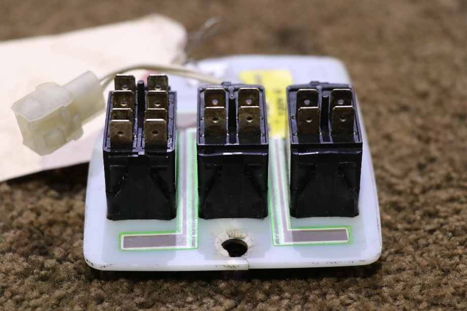 USED MOTORHOME ENGINE / ENGINE / PEDAL 3 SWITCH PANEL FOR SALE RV Components 
