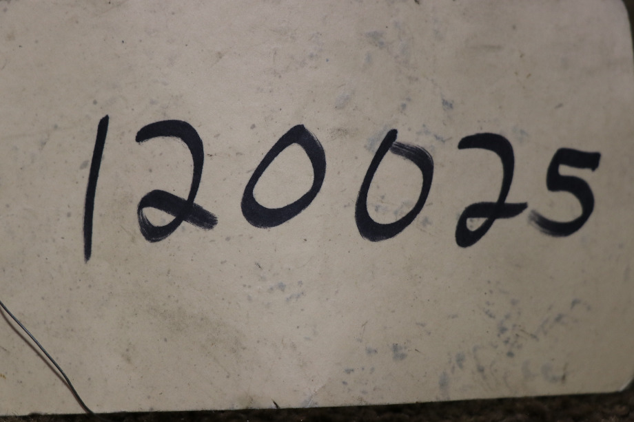 USED MOTORHOME ENGINE / ENGINE / PEDAL 3 SWITCH PANEL FOR SALE RV Components 