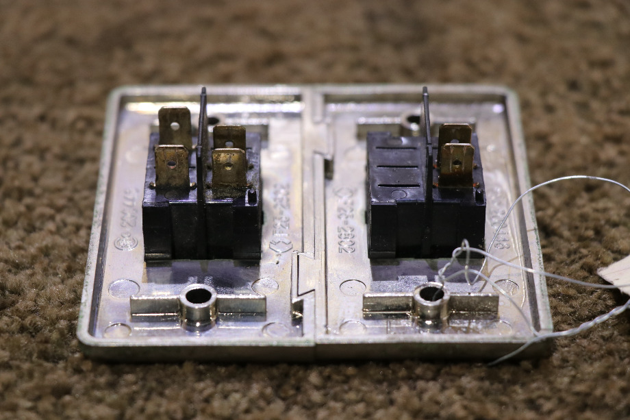 USED MOTORHOME INTERLOCKING DOUBLE SWITCH PANEL FOR SALE RV Components 