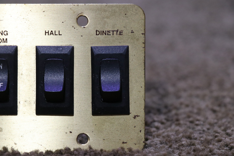 USED MOTORHOME KITCHEN / LIVING ROOM / HALL / DINETTE 4 SWITCH PANEL FOR SALE RV Components 