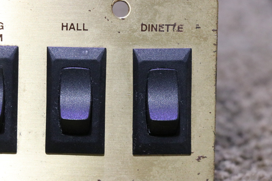 USED MOTORHOME KITCHEN / LIVING ROOM / HALL / DINETTE 4 SWITCH PANEL FOR SALE RV Components 