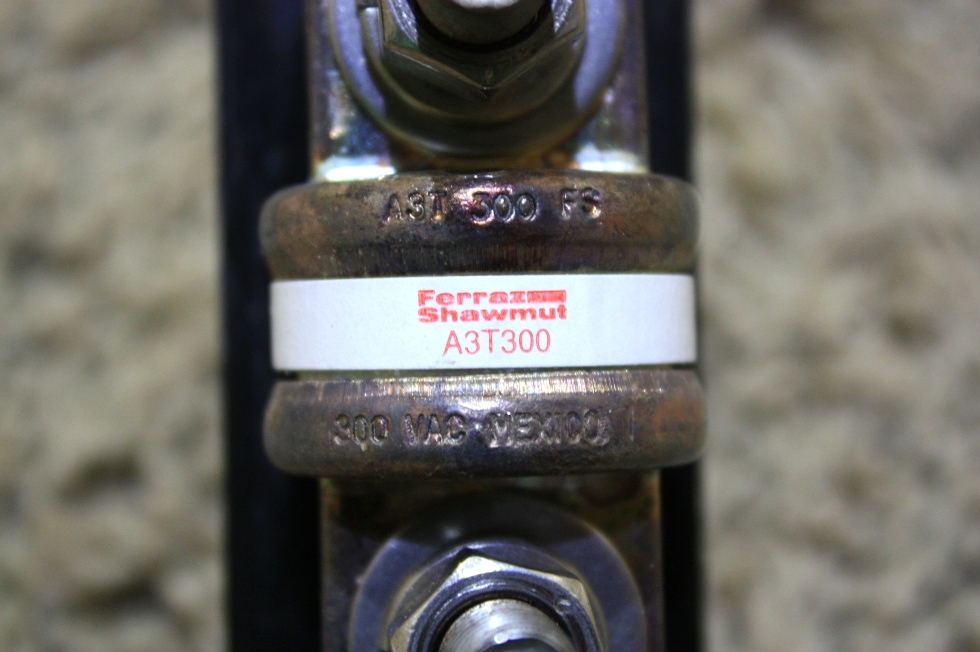 USED RV PARTS MAGNUM ENERGY INVERTER/BATTERY FUSE FOR SALE RV Components 