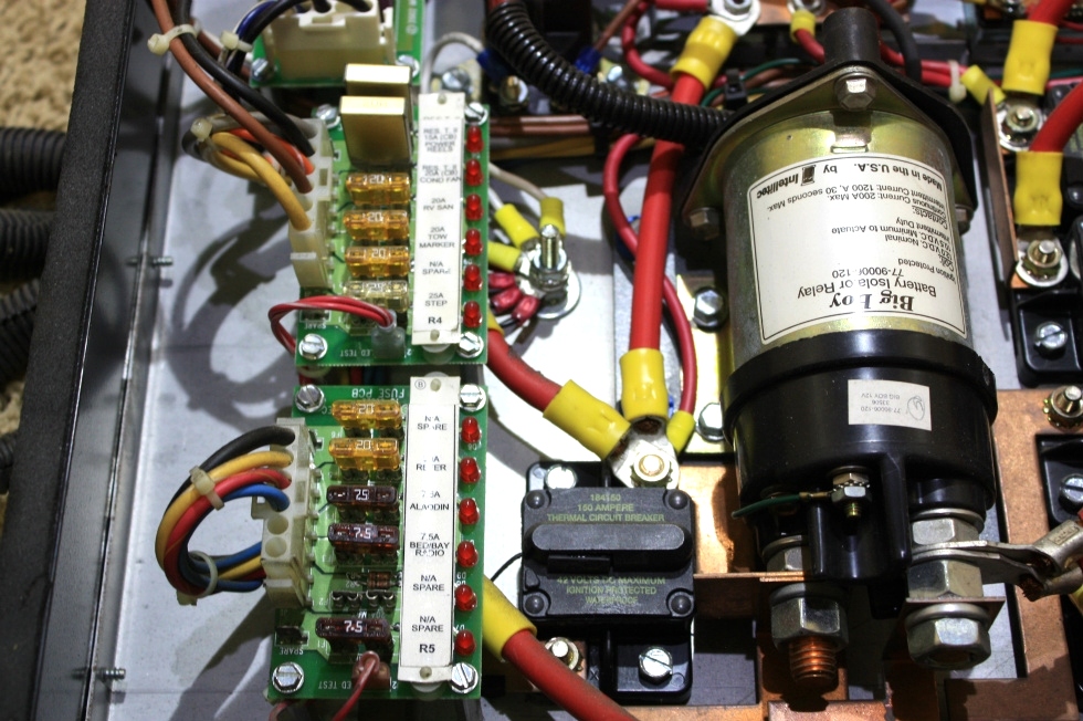 USED RV INTELLITEC BATTERY CONTROL CENTER 00-00824-200 FOR SALE RV Components 