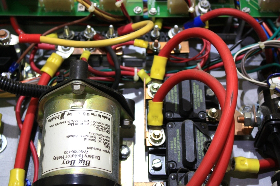 USED RV INTELLITEC BATTERY CONTROL CENTER 00-00824-200 FOR SALE RV Components 