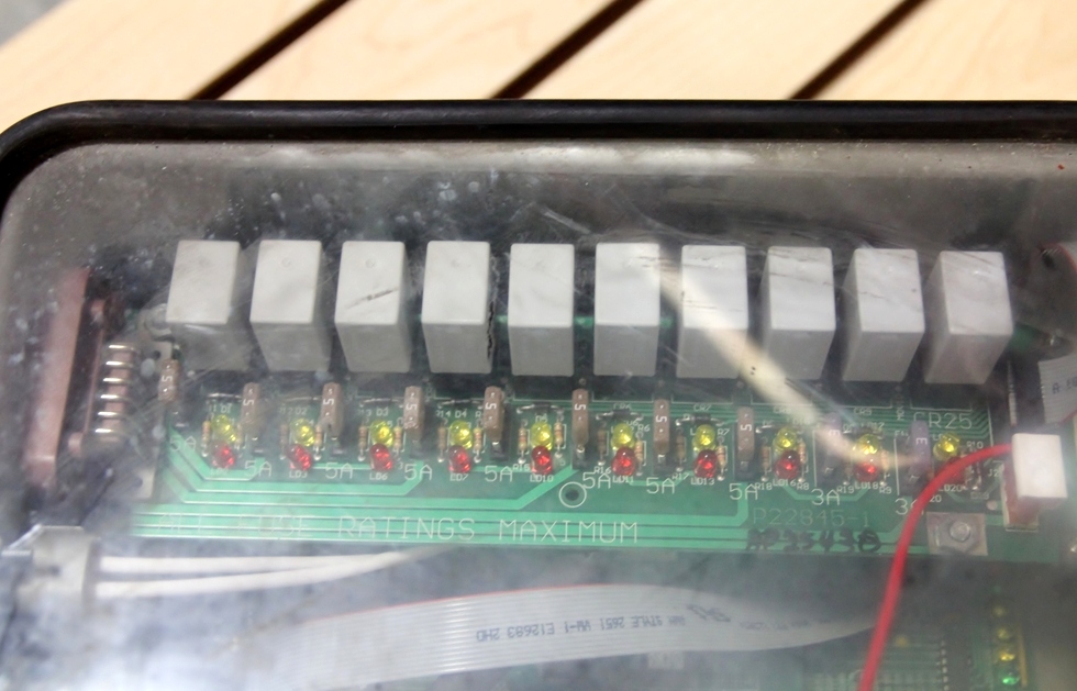 USED HWH CORPORATION LEVELEZE CONTROL BOX P/N: AP31864 RV Components 