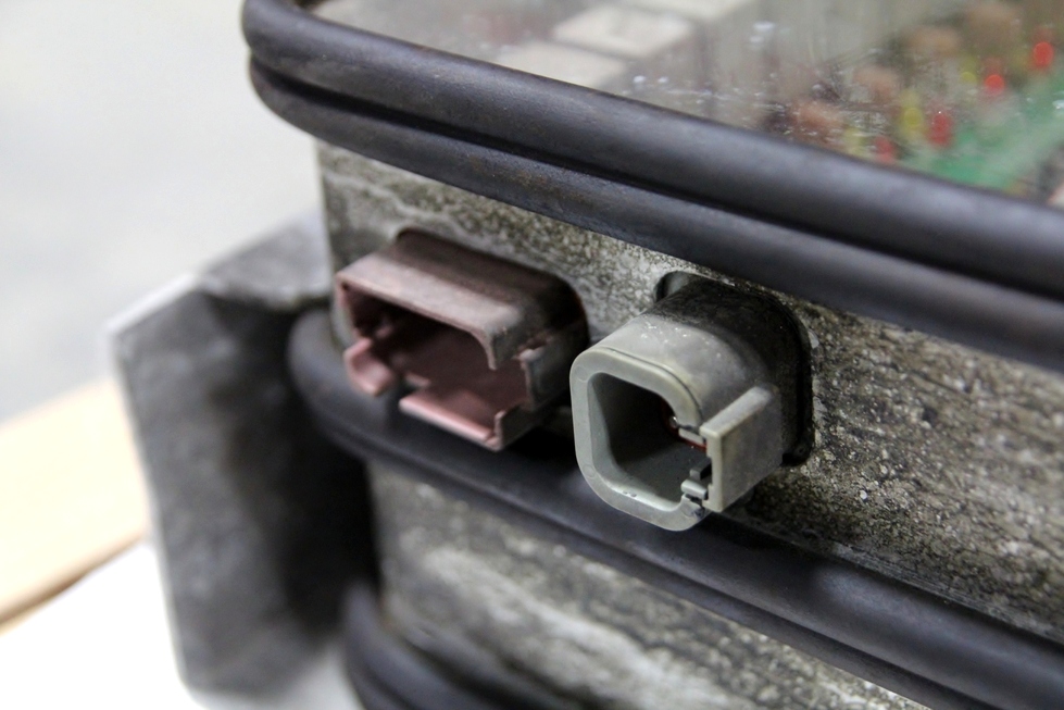 USED HWH CORPORATION LEVELEZE CONTROL BOX P/N: AP31864 RV Components 