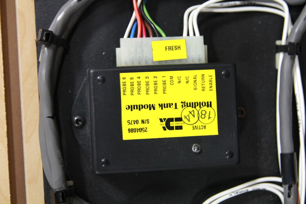 USED RV/MOTORHOME EDA HOLDING TANK MODULE COMPLETE FROM AN 08 WINNEBAGO RV Components 