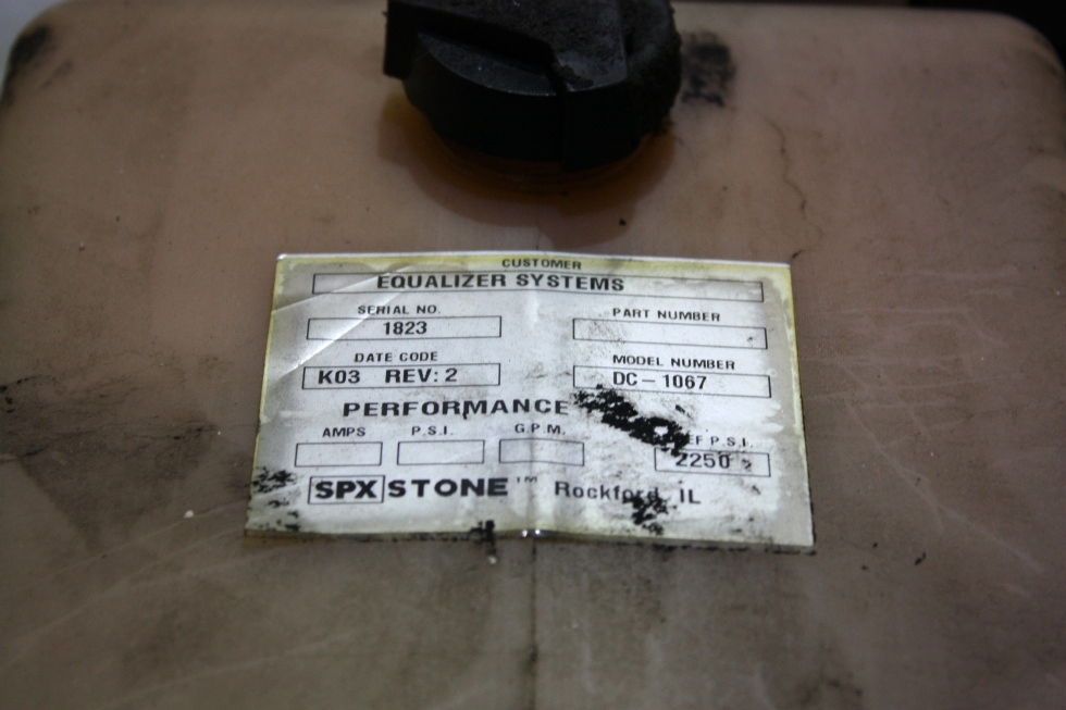 USED EQUALIZER SYSTEMS HYDRAULIC PUMP DC-1067 RV PARTS FOR SALE RV Components 