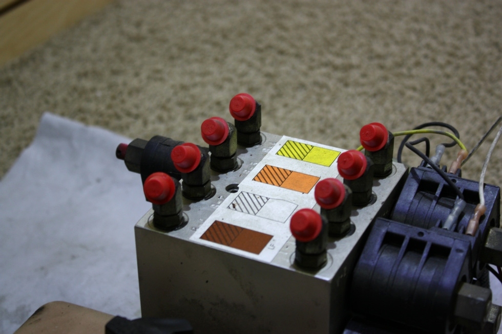 USED EQUALIZER SYSTEMS HYDRAULIC PUMP DC-1067 RV PARTS FOR SALE RV Components 