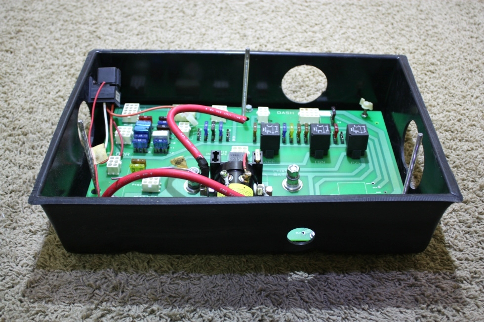 USED MOTORHOME BATTERY CONTROL CENTER 11615059 RV PARTS FOR SALE RV Components 