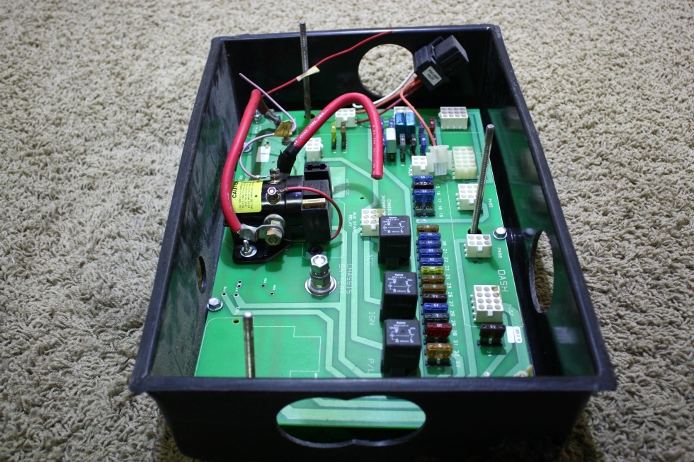 USED MOTORHOME BATTERY CONTROL CENTER 11615059 RV PARTS FOR SALE RV Components 