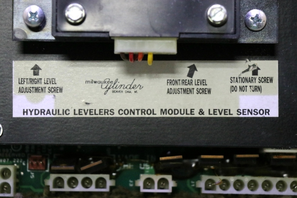 USED RV MILWAUKEE CYLINDER 02753-01 HYDRAULIC LEVELERS CONTROL MODULE & LEVEL SENSOR MOTORHOME PARTS FOR SALE RV Components 