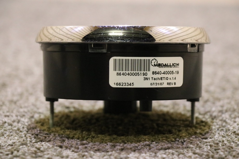 USED RV/MOTORHOME 8640-40005-19 3 IN 1 TACHOMETER DASH GAUGES FOR SALE RV Components 