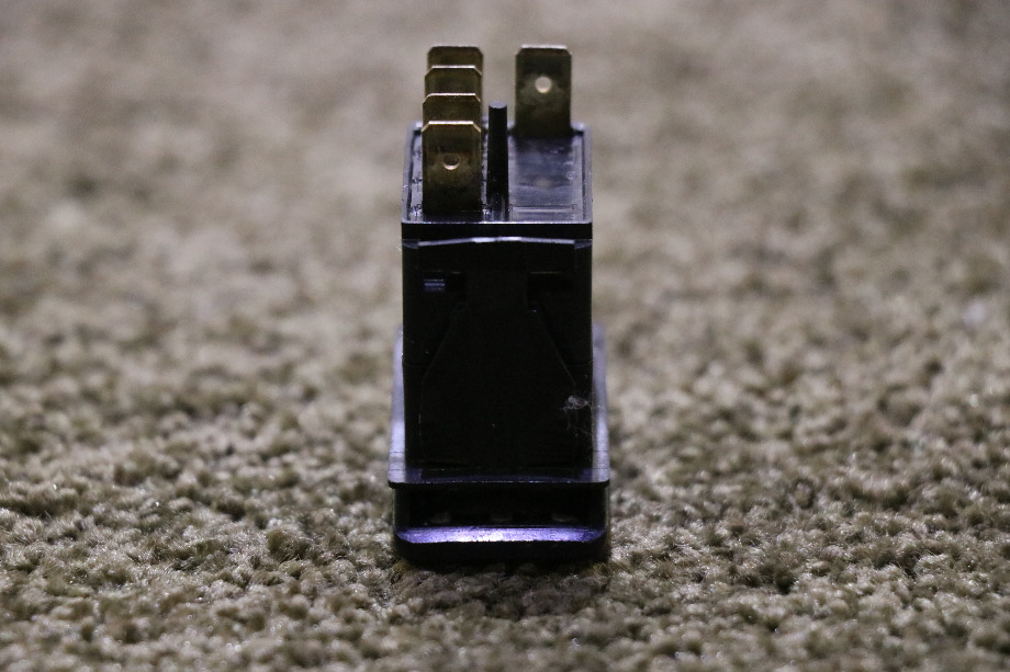 USED V8D1 LOCK / UNLOCK KEYLESS ENTRY DASH SWITCH RV PARTS FOR SALE RV Components 