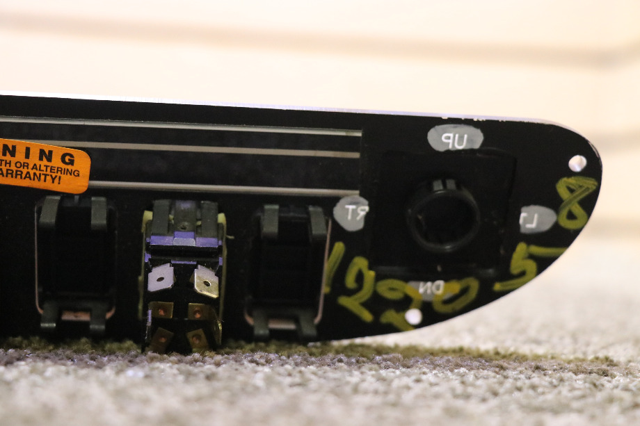 USED RV/MOTORHOME EIGHT DASH SWITCH PANE FOR SALE RV Components 