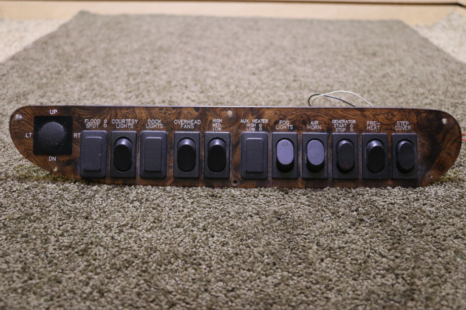 USED RV/MOTORHOME EIGHT DASH SWITCH PANE FOR SALE RV Components 