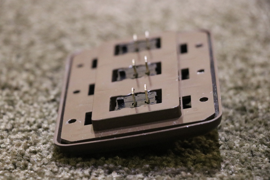 USED AMERICAN TECHNOLOGY BROWN 3 SWITCH PANEL MOTORHOME PARTS FOR SALE RV Components 