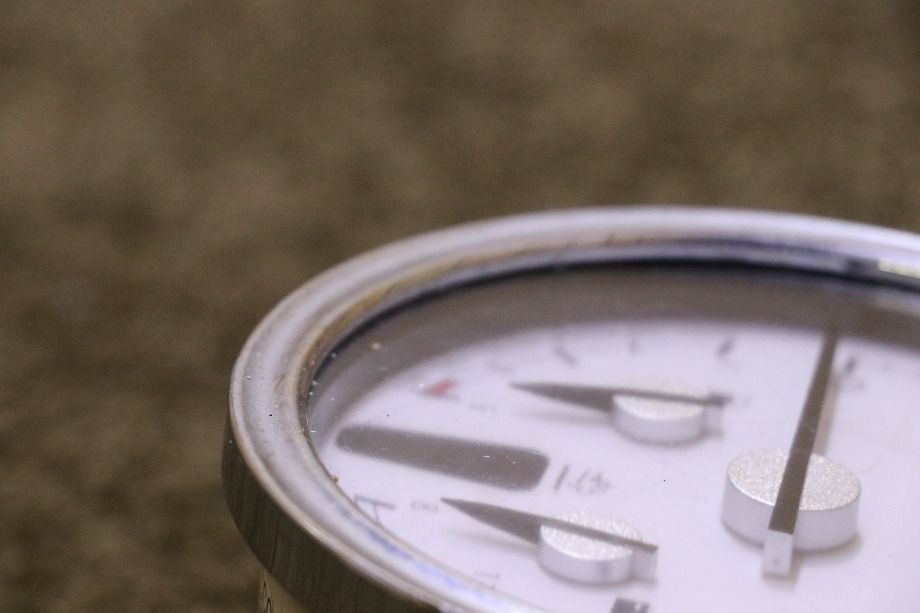 USED FREIGHTLINER 3 IN 1 TACHOMETER DASH GAUGE W22-00012-036 RV PARTS FOR SALE RV Components 