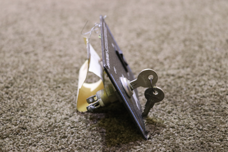 USED RV POWER GEAR ROOM EXTENSION SWITCH & KEY PANEL FOR SALE RV Components 