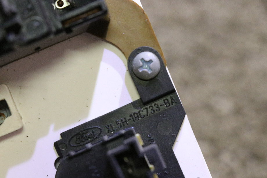 USED RV FORD XL5H-19C733-BA DASH AC CONTROL PANEL FOR SALE RV Components 