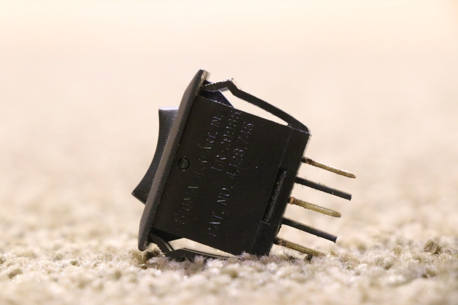 USED RV/MOTORHOME BLACK ROCKER SWITCH FOR SALE RV Components 