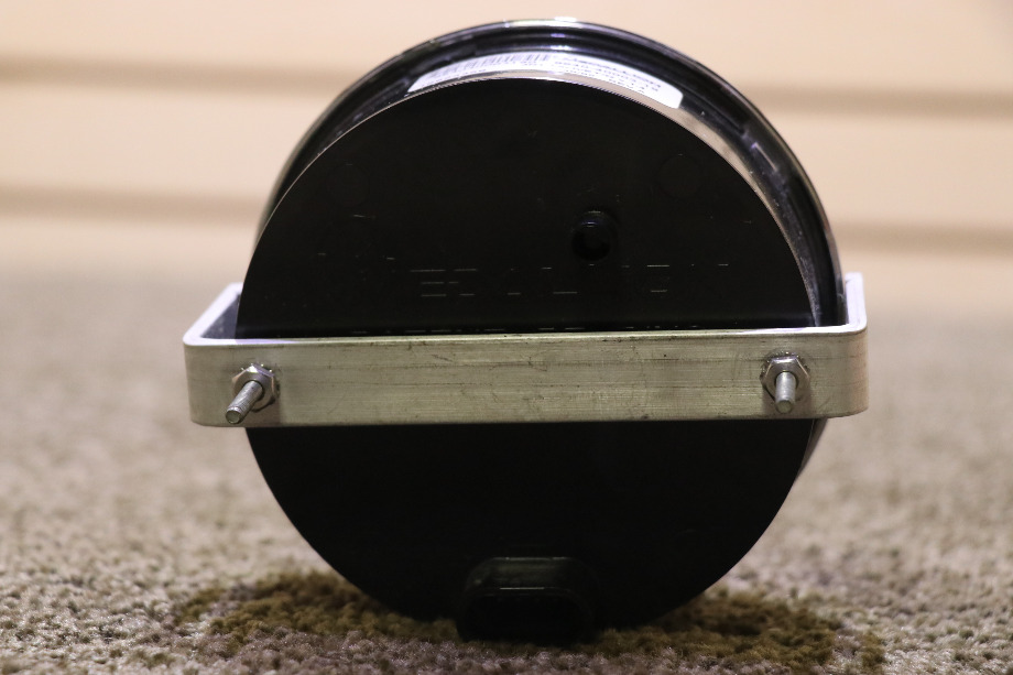 USED MOTORHOME 3 IN 1 TACH / OIL / ENGINE 8640-40003-19 DASH GAUGE FOR SALE RV Components 