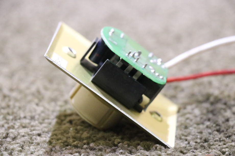 USED 7.5 AMP TWIST KNOB SWITCH PANEL RV/MOTORHOME PARTS FOR SALE RV Components 