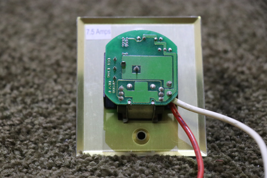 USED 7.5 AMP TWIST KNOB SWITCH PANEL RV/MOTORHOME PARTS FOR SALE RV Components 