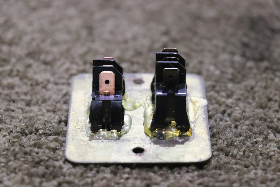 USED RV BRASS BEDROOM & HALL DOUBLE SWITCH PANEL FOR SALE RV Components 