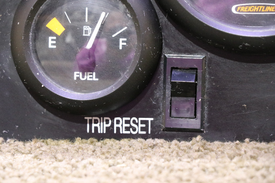 USED RV 4571-10461-02 COMPLETE FREIGHTLINER DASH CLUSTER FOR SALE RV Components 